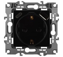Розетка с заземлением и со шторкой и 2хUSB, без рамки Эра Эра 12 12-4108-06
