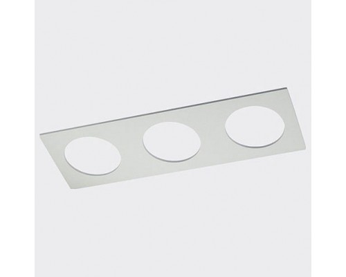 Рамка на 3 светильника Italline SP SP 03 white Рамка на 3 светильника Italline SP SP 03 white