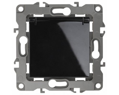 Розетка с заземлением и со шторкой, без рамки с крышкой Эра Эра 12 12-2103-06