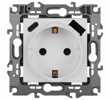 Розетка с заземлением и со шторкой и 2хUSB, без рамки Эра Эра 12 12-4108-01М