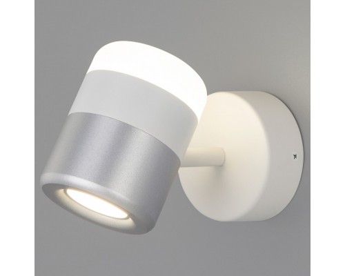 Бра Eurosvet Oskar 20165/1 LED белый/серебро 9W Бра Eurosvet Oskar 20165/1 LED белый/серебро 9W