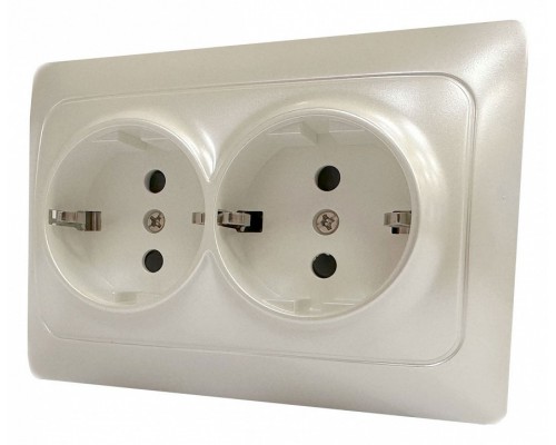 Розетка двойная с заземлением и со шторкой Gusi Electric BRAVO С10Р6-028