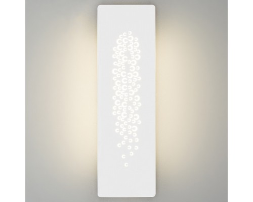 Накладной светильник Eurosvet Grape 40149/1 LED белый 8W Накладной светильник Eurosvet Grape 40149/1 LED белый 8W