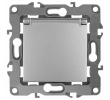 Розетка с заземлением и со шторкой, без рамки с крышкой Эра Эра 12 12-2103-03