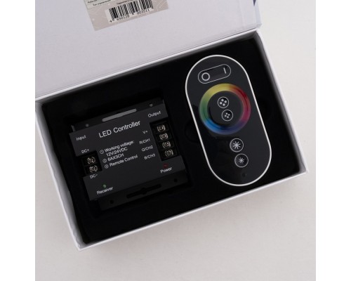 Контроллер-регулятор цвета RGB с пультом ДУ LEDS POWER TH05 003511 Контроллер-регулятор цвета RGB с пультом ДУ LEDS POWER TH05 003511