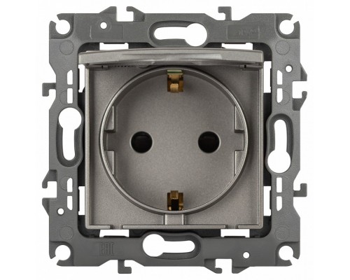 Розетка с заземлением и со шторкой, без рамки с крышкой Эра Эра 12 12-2103-16